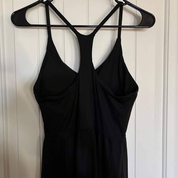 Viral Halara dress w slit. Medium - Picture 3 of 5